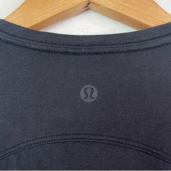 NWT Lululemon 2021 Gather and Grow Tank Sleeveless
Wrap Tie Cropped-X13 - Picture 4 of 7
